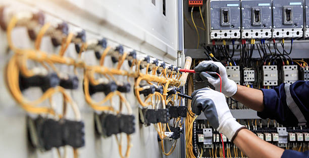 Professional Electrician technician working in Sabetha, KS